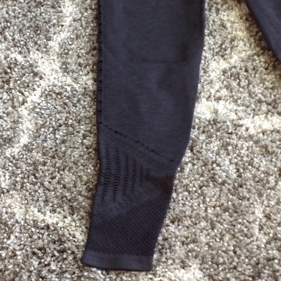 Athleta medium Halsana laser cut tights leggings - Picture 2 of 3